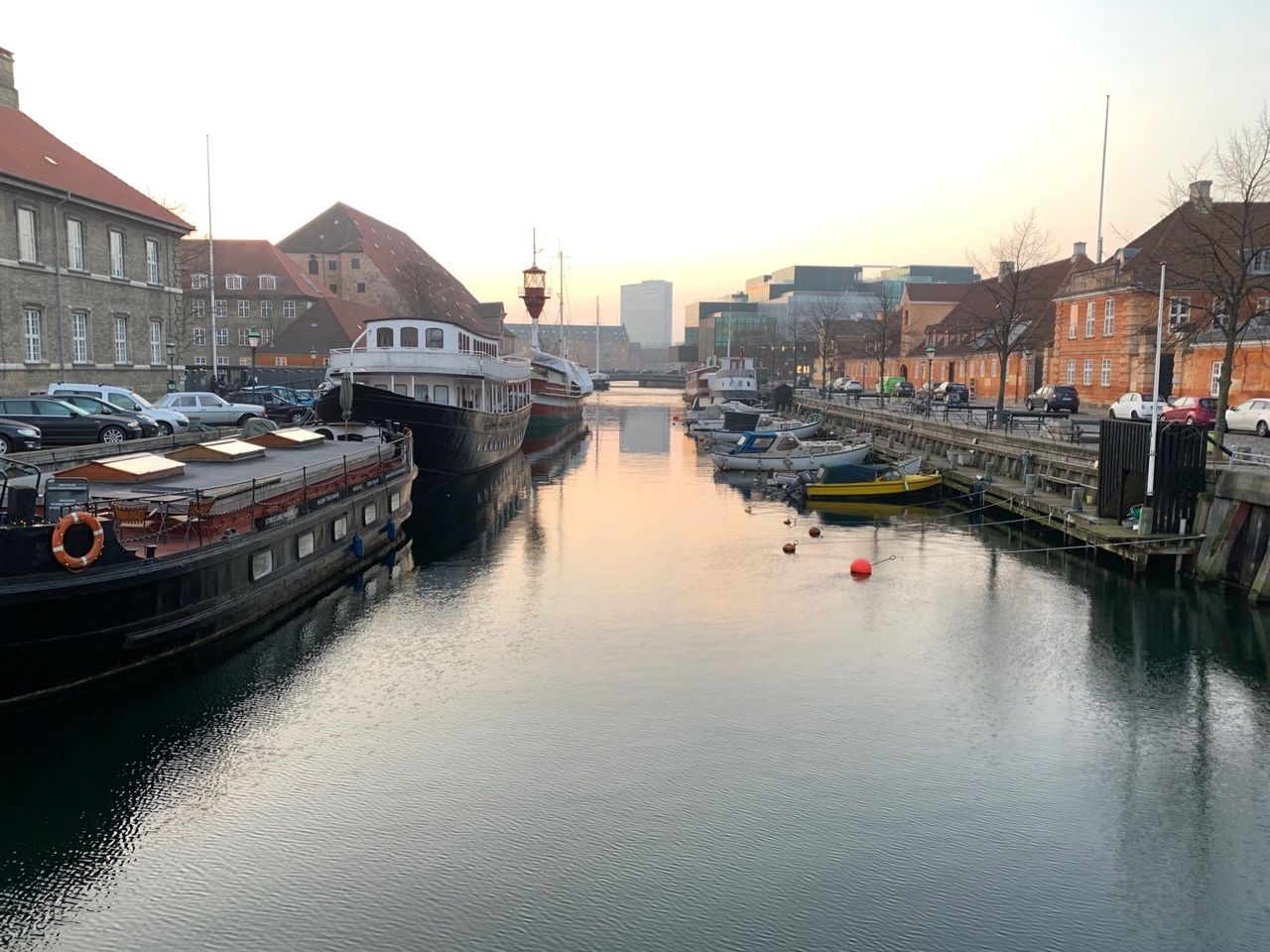 image 03